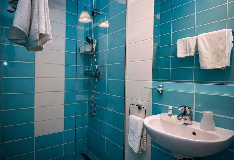 Apartments & Rooms Buble