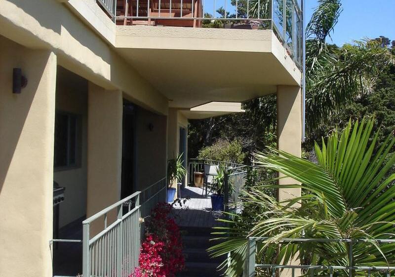 تختخواب و صبحانه Allegra House