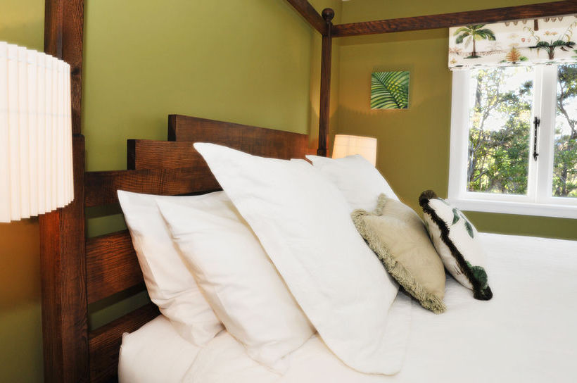 تختخواب و صبحانه Mccormick House