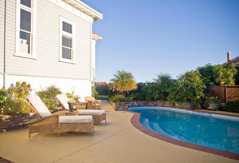 צימר Mchardy Lodge