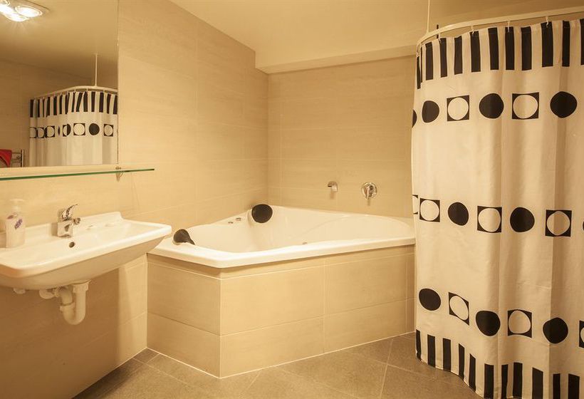 تختخواب و صبحانه Coronet View Apartments