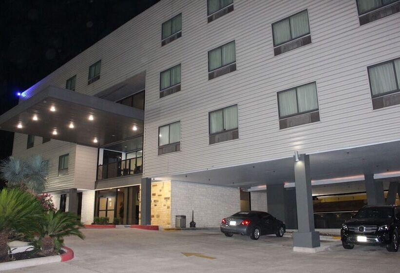 Hotel Baymont By Wyndham Columbus