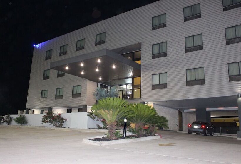 בית מלון כפרי Baymont By Wyndham Columbus