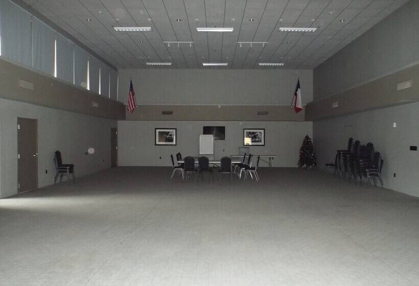 Hotel Baymont By Wyndham Columbus