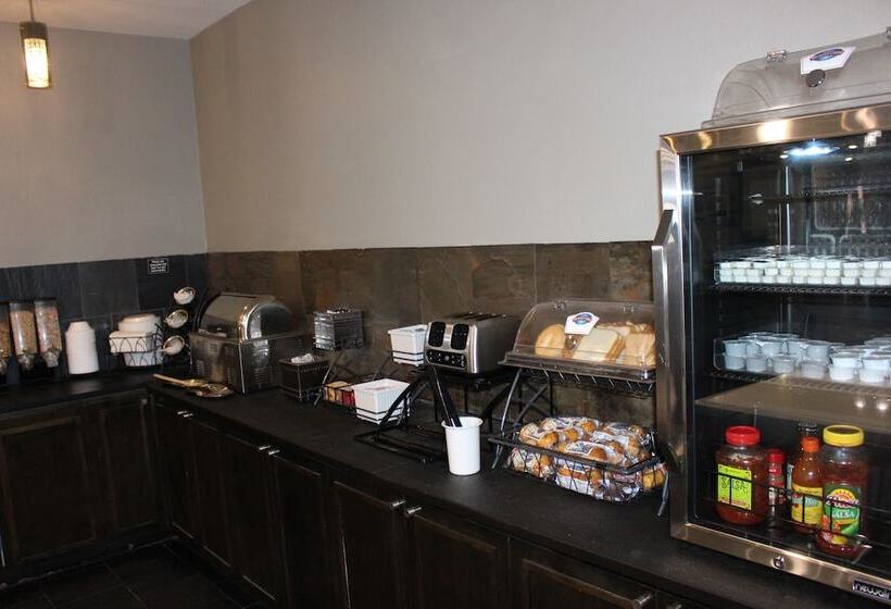 Hotel Baymont By Wyndham Columbus