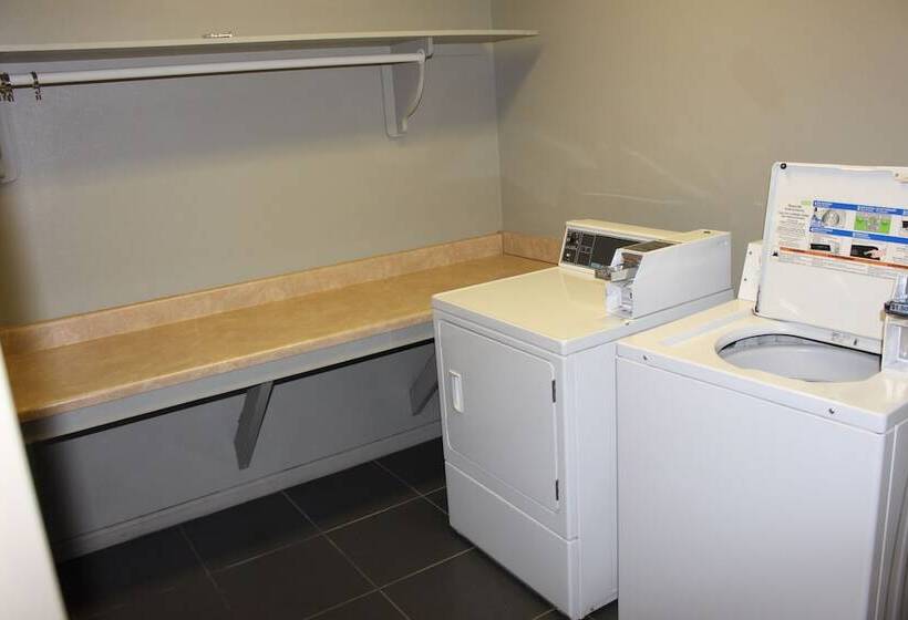 Hotel Baymont By Wyndham Columbus