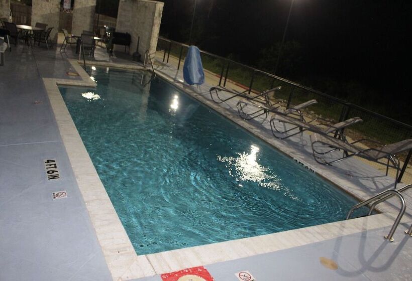 Hotel Baymont By Wyndham Columbus