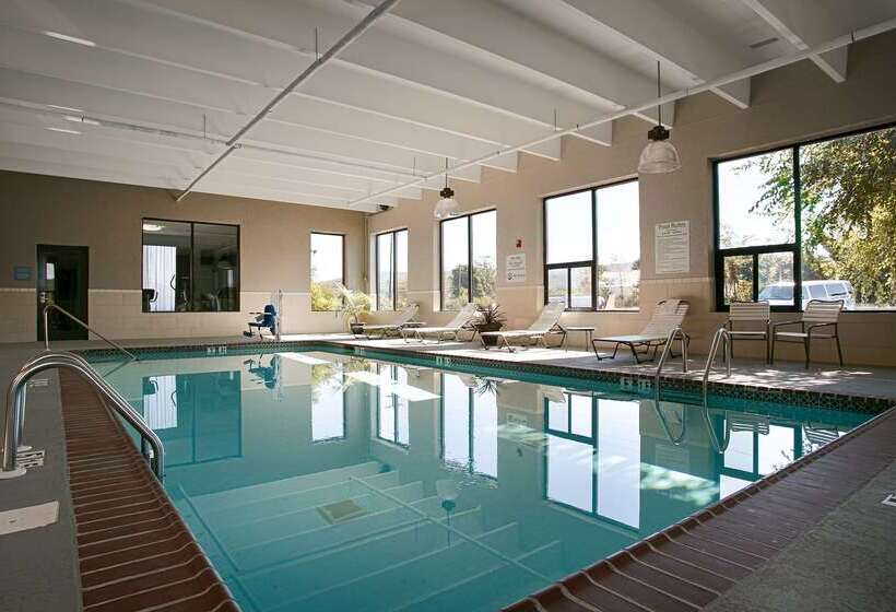 호텔 Best Western Lake Cumberland Inn