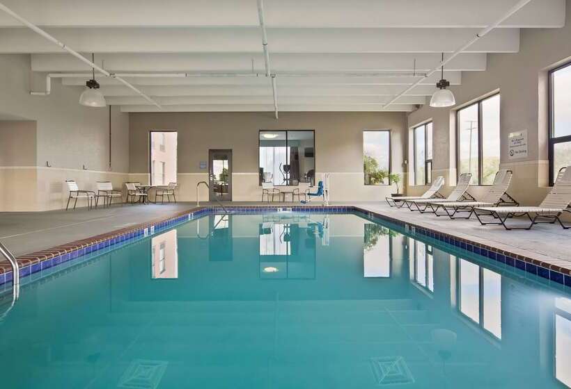 호텔 Best Western Lake Cumberland Inn