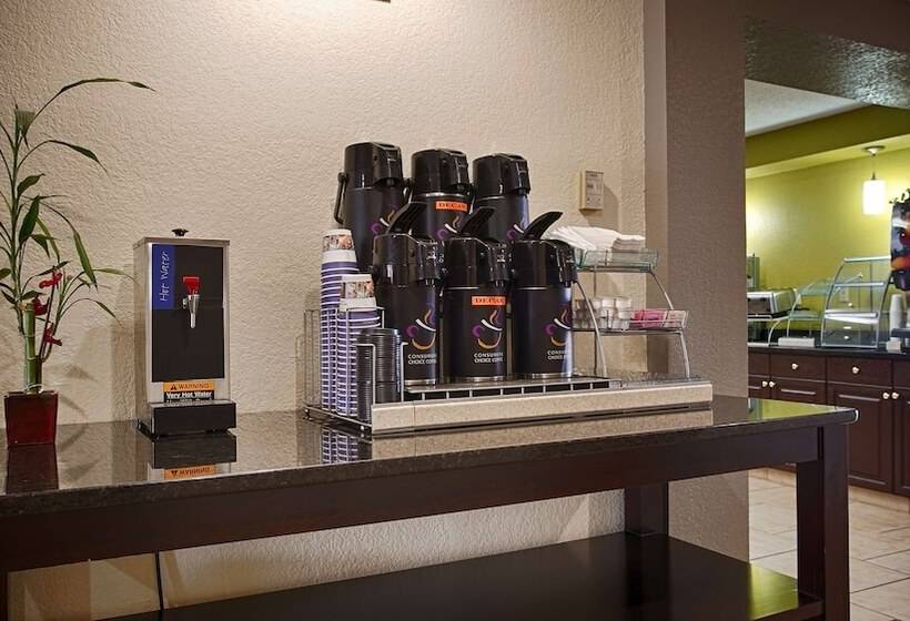 호텔 Best Western Lake Cumberland Inn