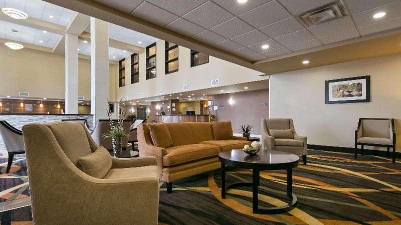 فندق Best Western Plus Fox Creek