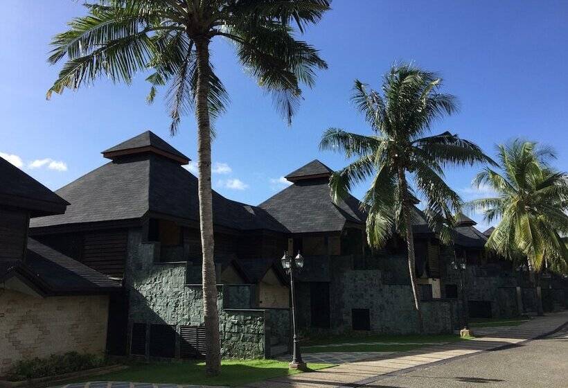 هتل Bohol Tropics Resort