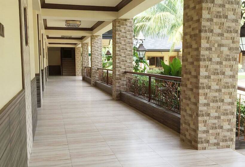 هتل Bohol Tropics Resort