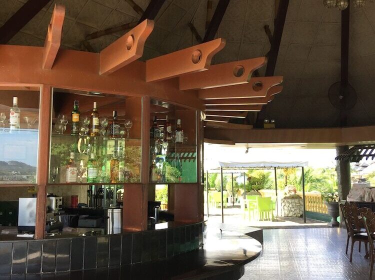 هتل Bohol Tropics Resort