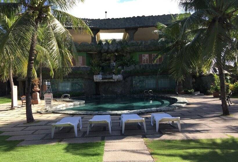 هتل Bohol Tropics Resort