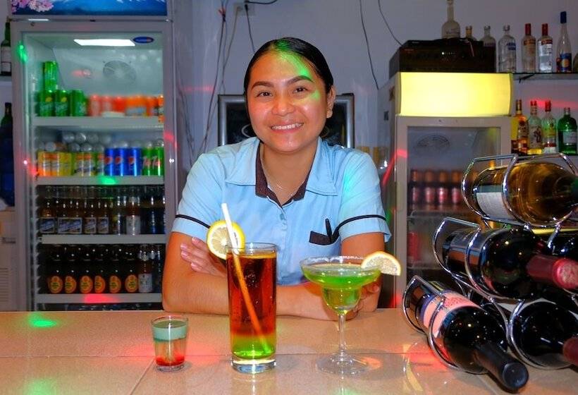 בית מלון כפרי Boracay Holiday Resort