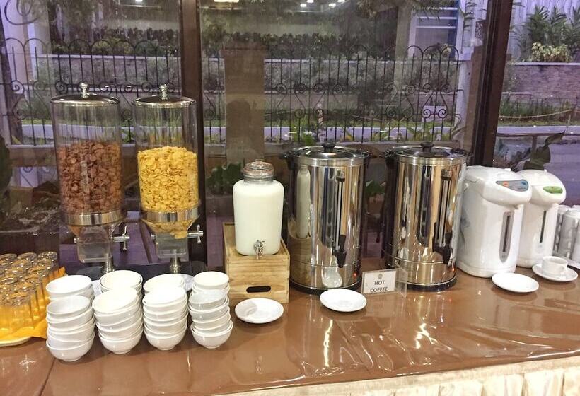 בית מלון כפרי Boracay Holiday Resort