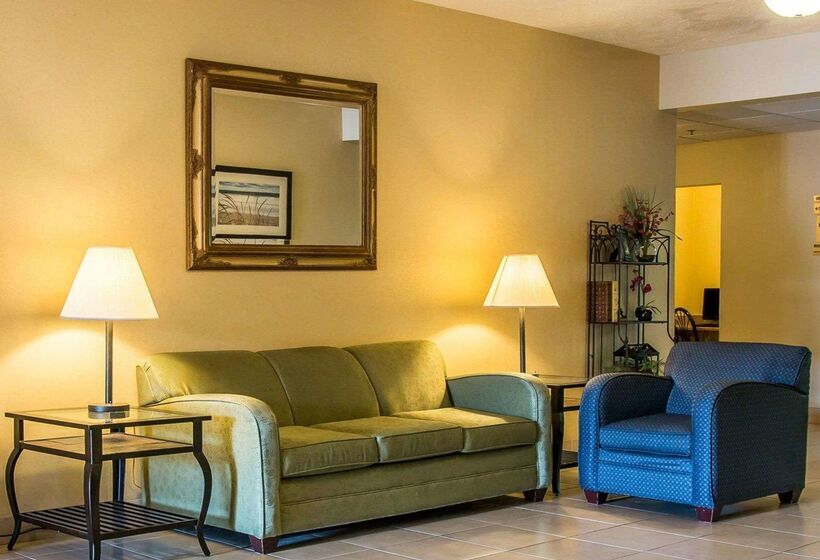 호텔 Comfort Inn Whitehall Near Michigan S Adventure