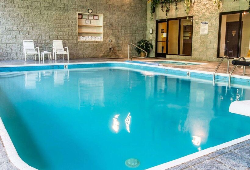 호텔 Comfort Inn Whitehall Near Michigan S Adventure