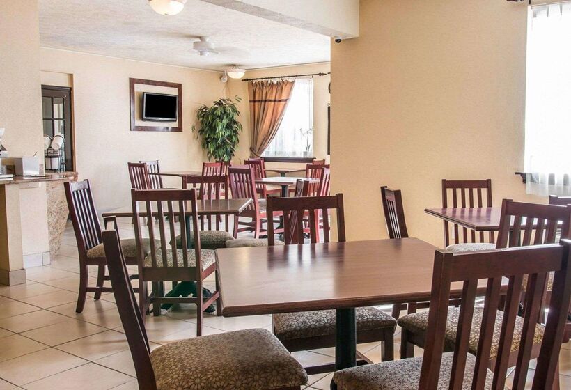 호텔 Comfort Inn Whitehall Near Michigan S Adventure