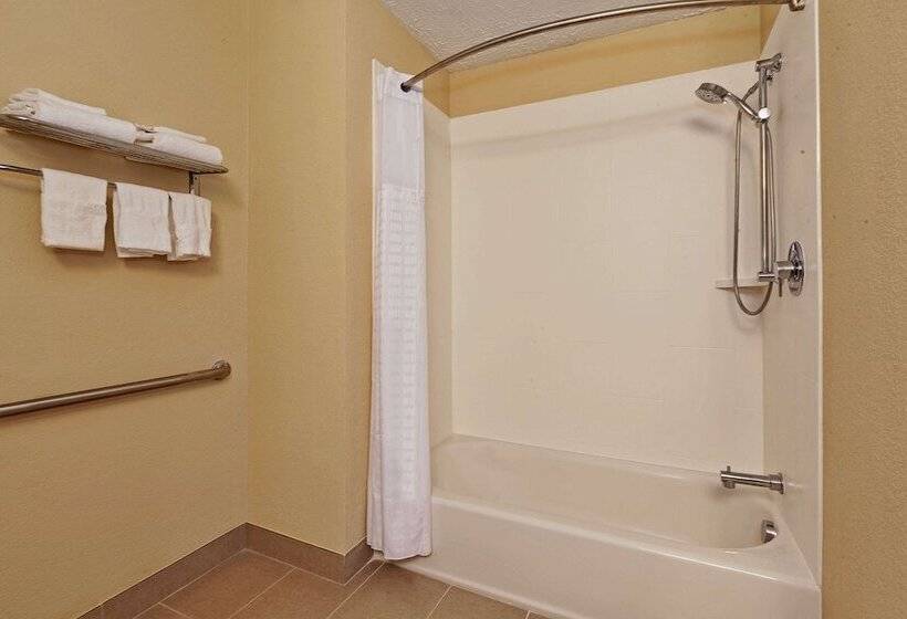 호텔 Comfort Inn Whitehall Near Michigan S Adventure