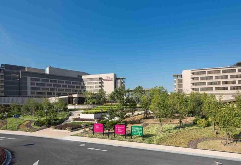 Отель Crowne Plaza Shanghai Anting Auto City