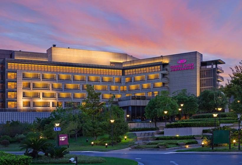 Отель Crowne Plaza Shanghai Anting Auto City