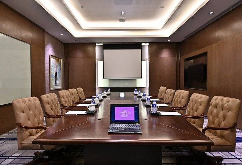 Отель Crowne Plaza Shanghai Anting Auto City