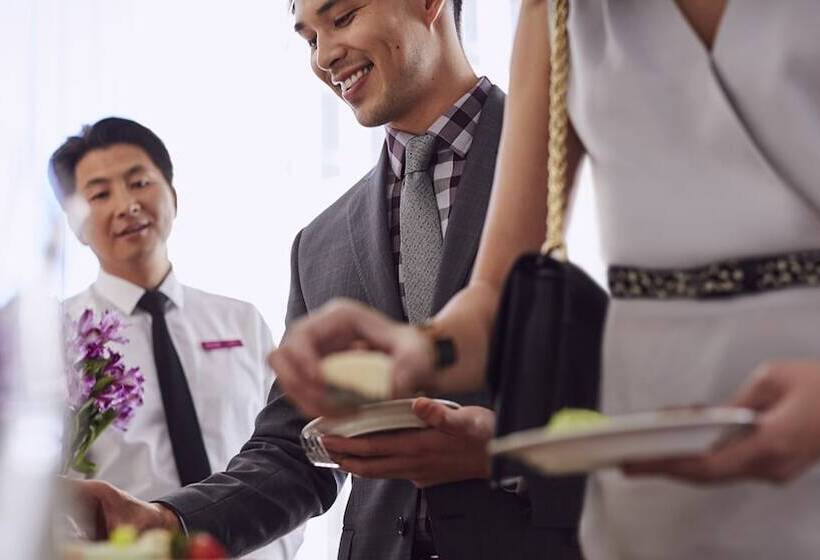 Отель Crowne Plaza Shanghai Anting Auto City