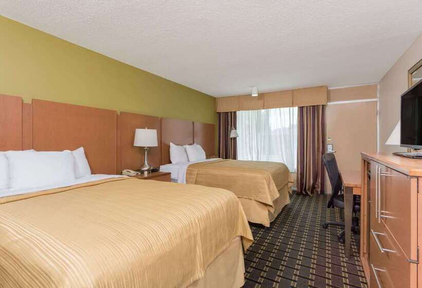 فندق Days Inn & Conf Center By Wyndham Southern Pines Pinehurst