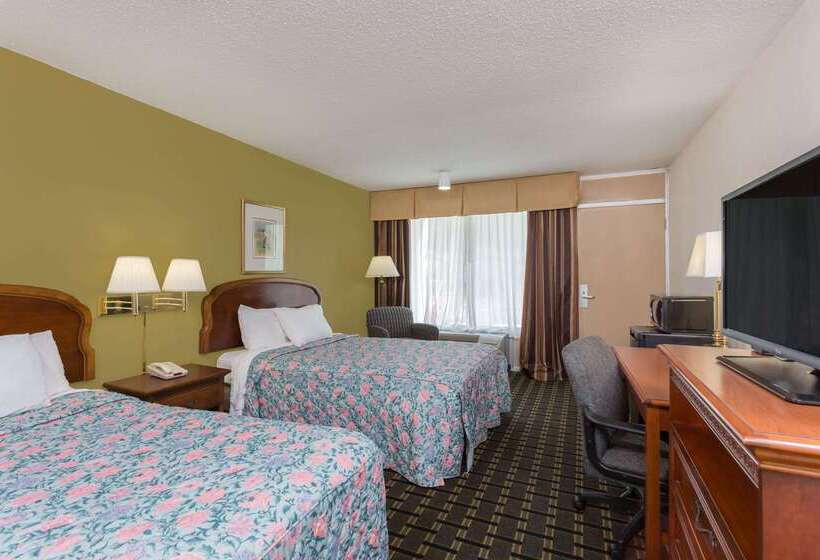 فندق Days Inn & Conf Center By Wyndham Southern Pines Pinehurst