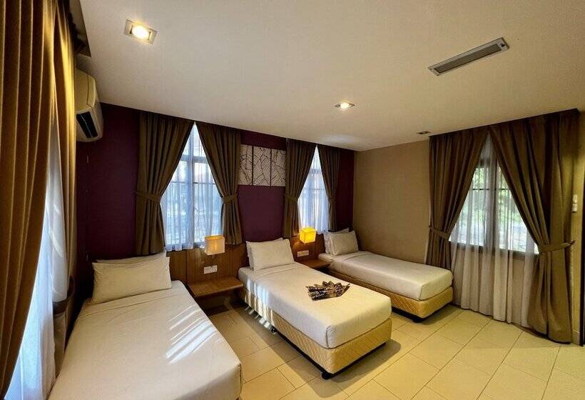 Отель De Palma Resort Kuala Selangor