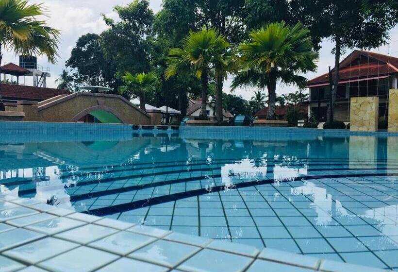 Отель De Palma Resort Kuala Selangor