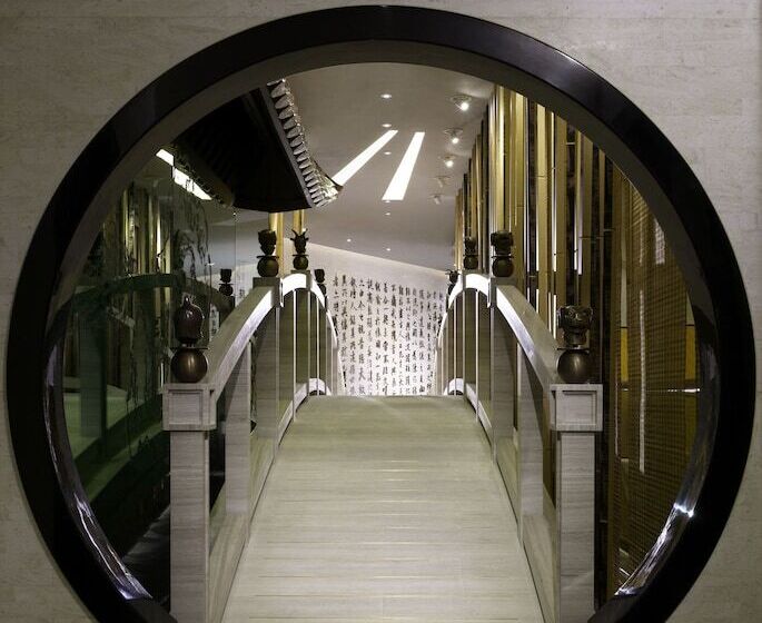 هتل Grand Lisboa Macau