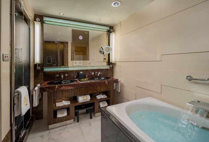 هتل Grand Lisboa Macau