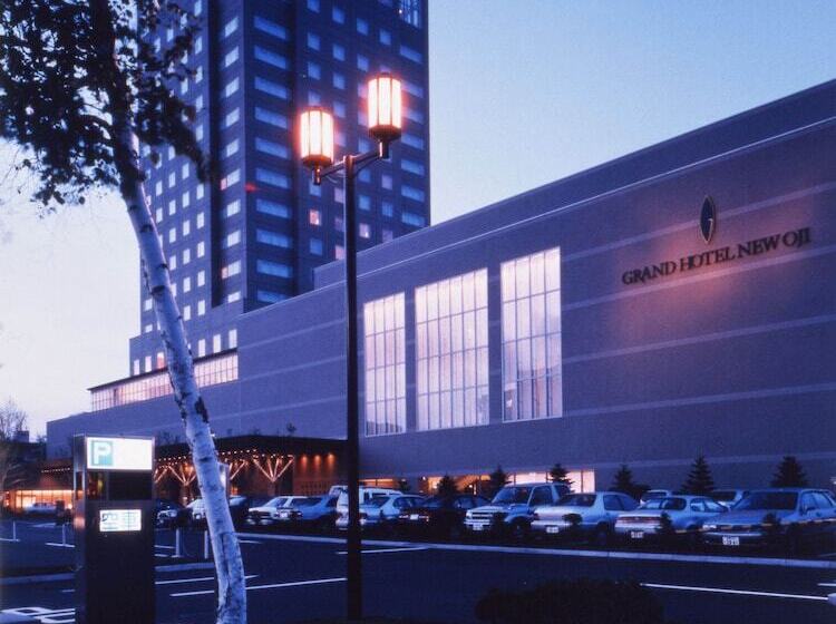 Grand Hotel New Oji