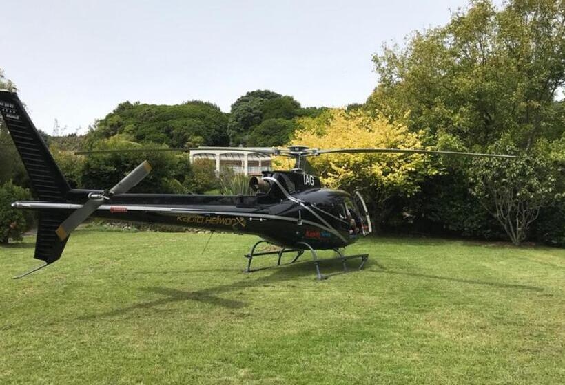 هتل Greenmantle Estate