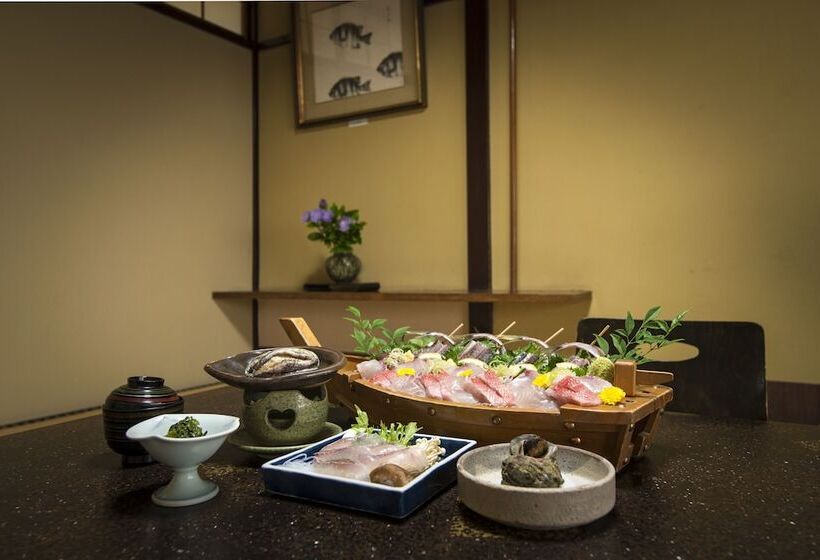 ホテル Gyotakuso Suzukiya