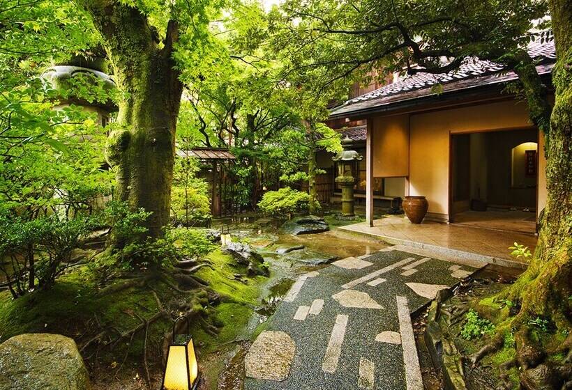 בית מלון כפרי Kocho