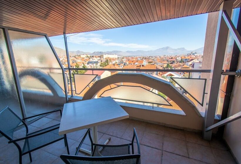 هتل Kristal Palas