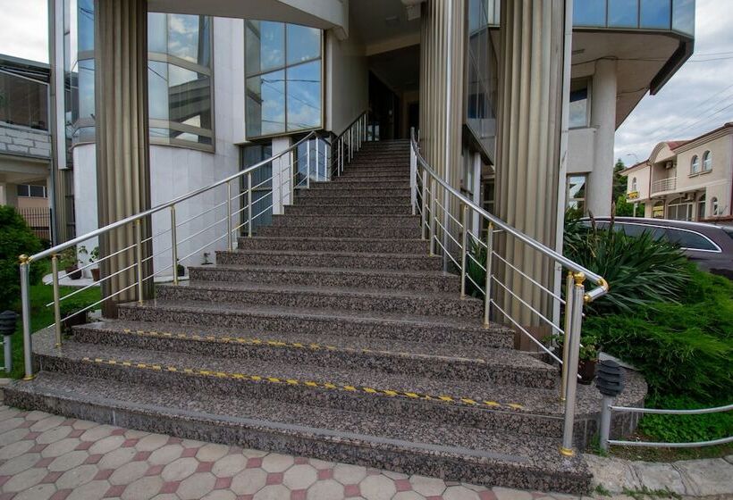 هتل Kristal Palas