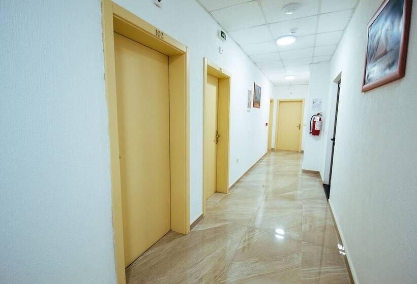 هتل Kristal Palas