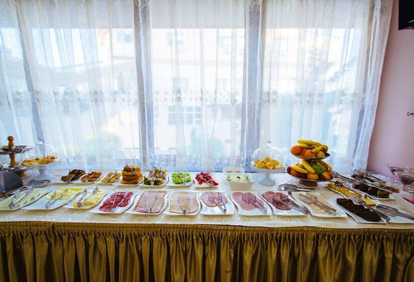 هتل Kristal Palas