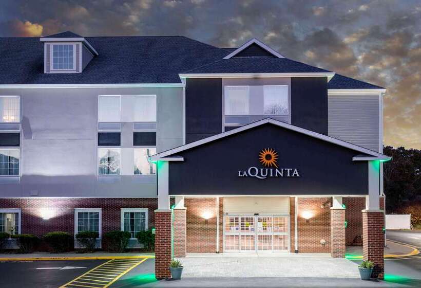 호텔 La Quinta Inn & Suites By Wyndham Stonington Mystic Area