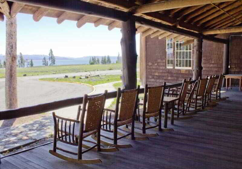 فندق Lake Lodge Cabins