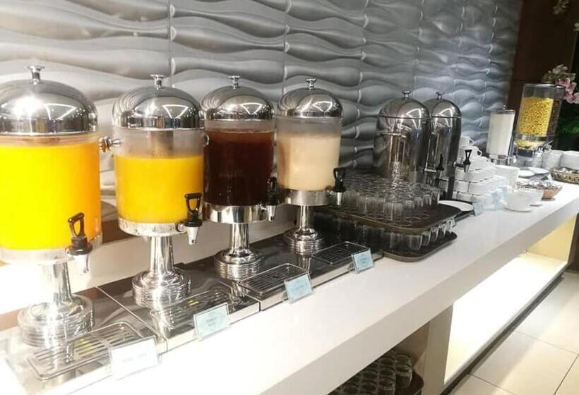 Отель Langkawi Seaview