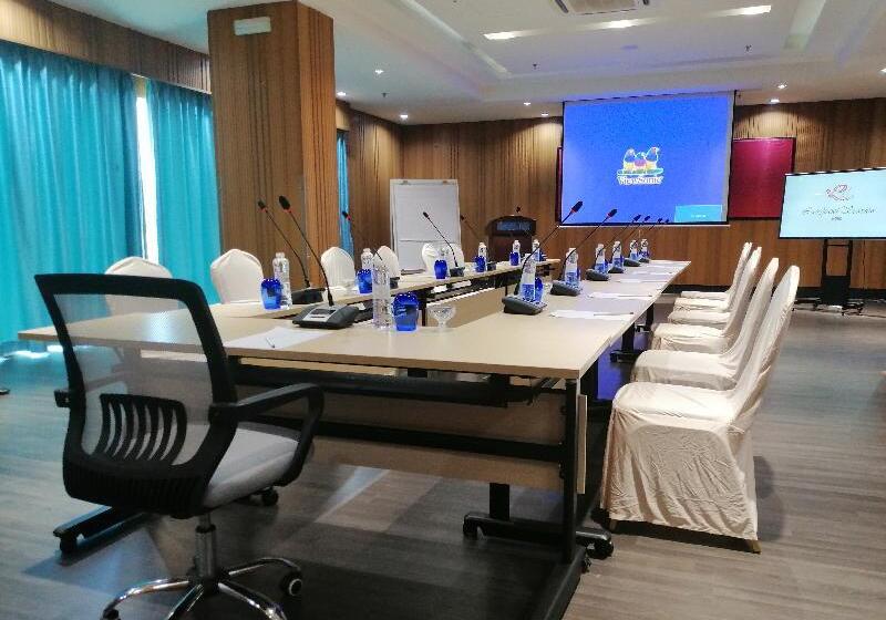 Отель Langkawi Seaview