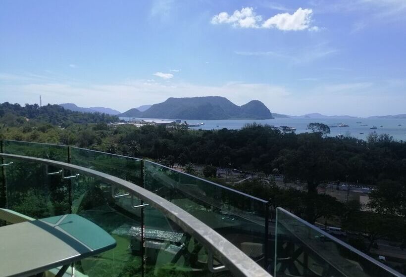 Отель Langkawi Seaview