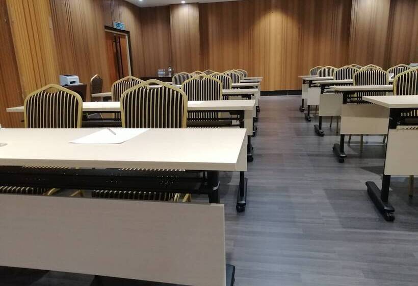 Отель Langkawi Seaview