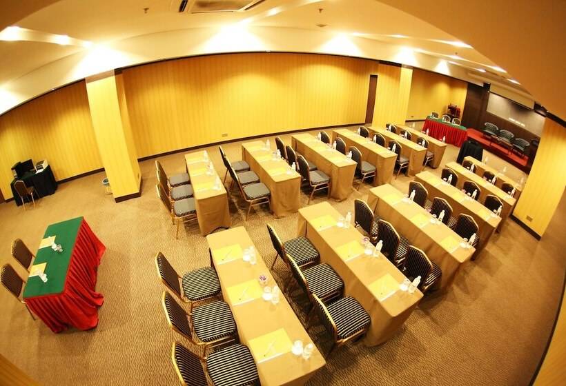 Отель Langkawi Seaview